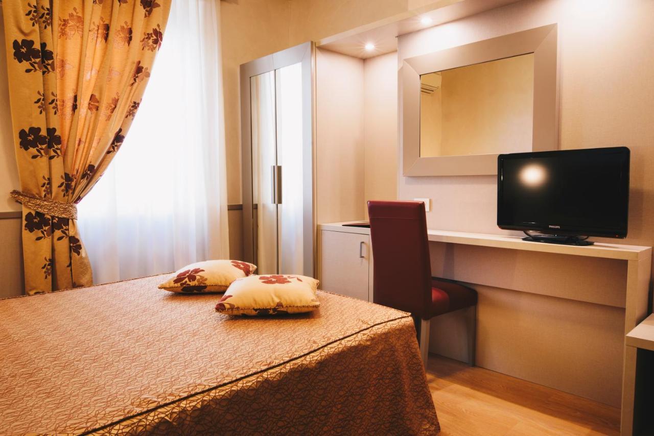 Corallo Hotel 3*